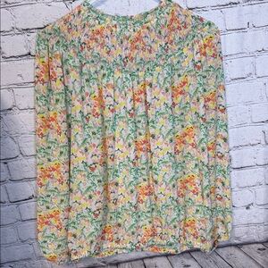 Women’s LOFT Ann Taylor Buttercup Floral Smocked Yoke Blouse size medium